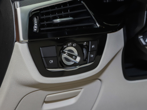 2022Ŀ 530i L(fng)а M\b п؅^(q)