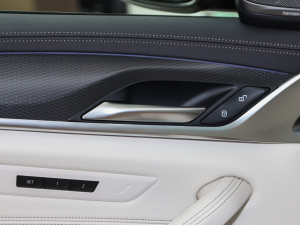 2022Ŀ 530i L(fng)а M\b п؅^(q)