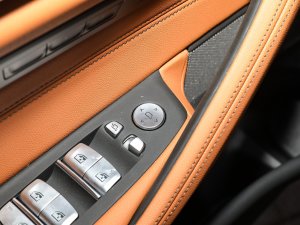 2022Ŀ 530i M\b п؅^