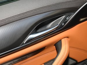 2022Ŀ 530i M\b п؅^