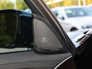 2022Ŀ 530i M\b п؅^