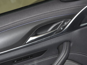 2022Ŀ 525i M\b п؅^