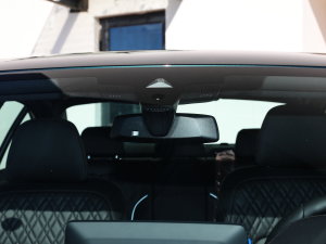 2022Ŀ 540i Lа M\b ^