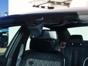 2022Ŀ 540i Lа M\b ^