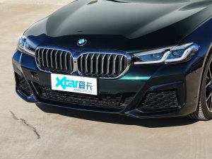 2022Ŀ 540i Lа M\b ^