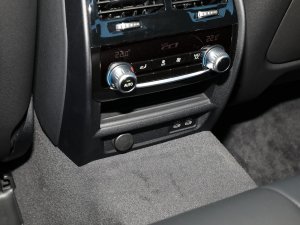 2022Ŀ 540i Lа M\b g