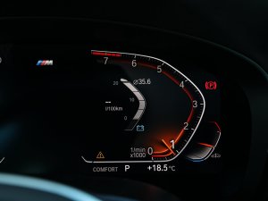 2022Ŀ 540i Lа M\b п؅^