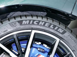 2022Ŀ 530i Lа M\b ݆̥Ʒ