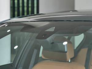 2022Ŀ 530i Lа M\b ^