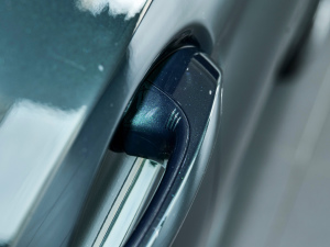 2022Ŀ 530i Lа M\b ^