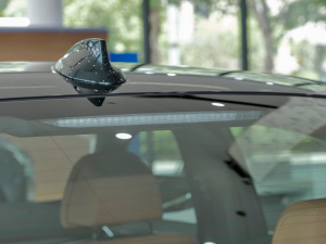 2022Ŀ 530i Lа M\b ^