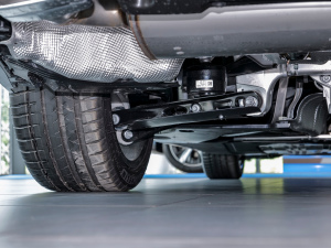 2022Ŀ 530i Lа M\b ^