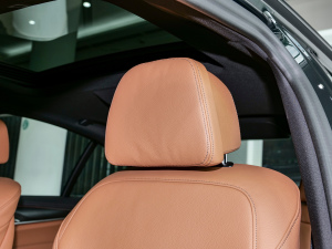 2022Ŀ 530i Lа M\b g