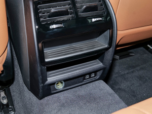 2022Ŀ 530i Lа M\b g