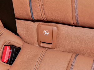 2022Ŀ 530i Lа M\b g