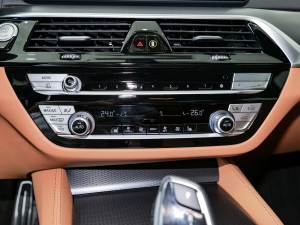 2022Ŀ 530i L(fng)а M\(yn)(dng)b {(dio){(dio)(ji)