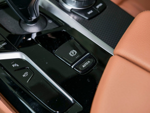 2022Ŀ 530i L(fng)а M\(yn)(dng)b v܇Ƅ(dng)