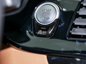 2022Ŀ 530i Lа M\b п؅^(q)