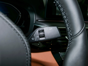 2022Ŀ 530i Lа M\b п؅^