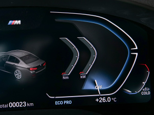 2022Ŀ 530i Lа M\b п؅^