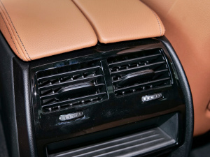 2022Ŀ 530i Lа M\b п؅^