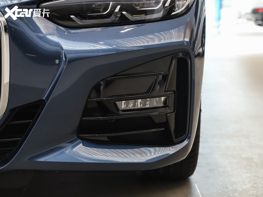 2022R4ϵ 425i M\b