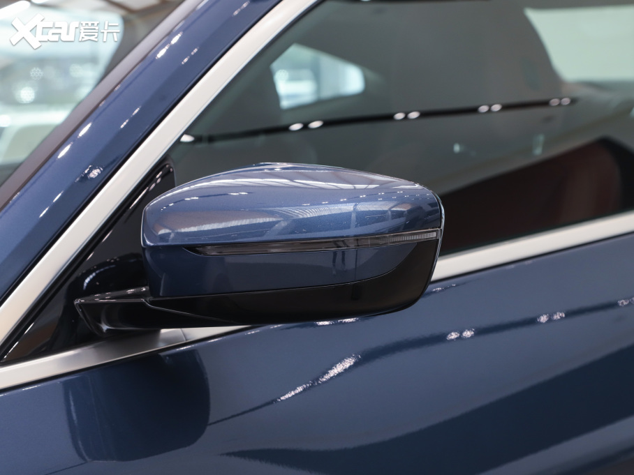 2022R4ϵ 425i M\b