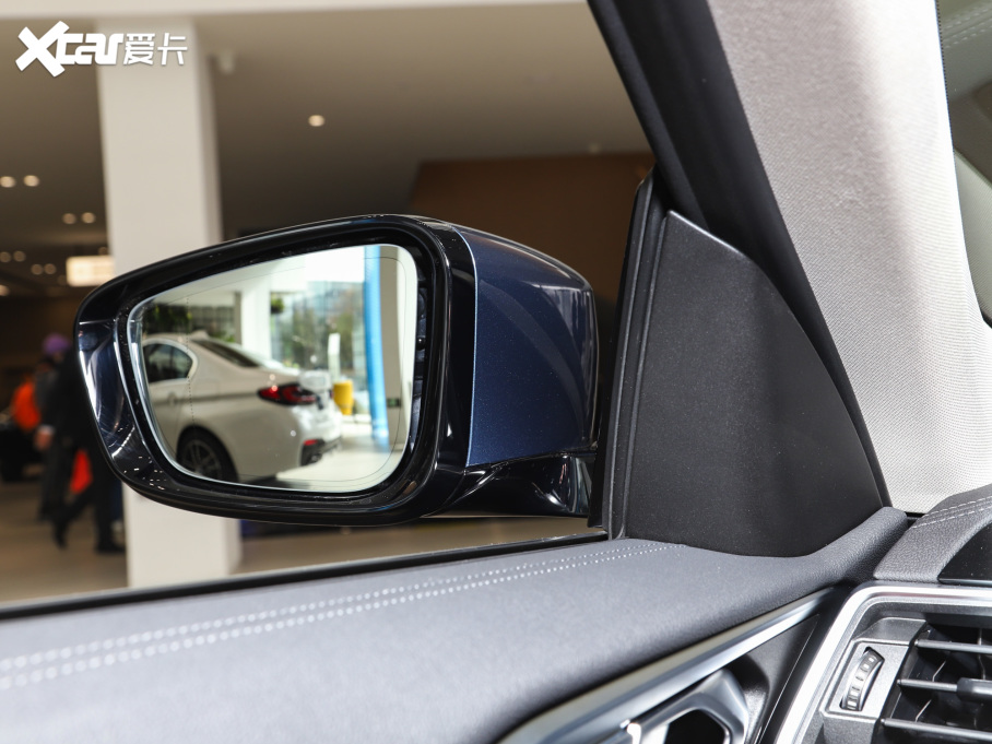 2022R4ϵ 425i M\b