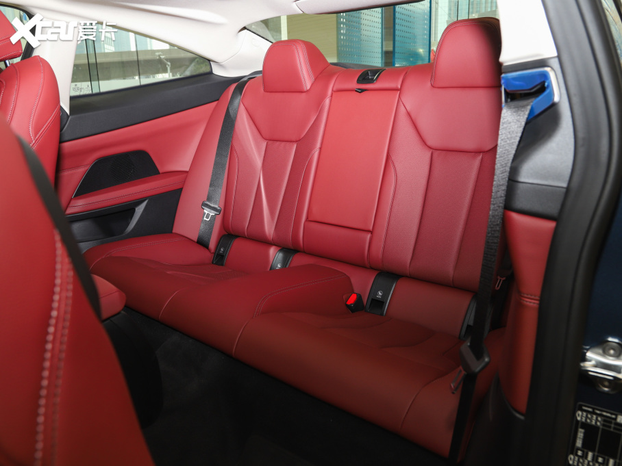 2022R4ϵ 425i M\b