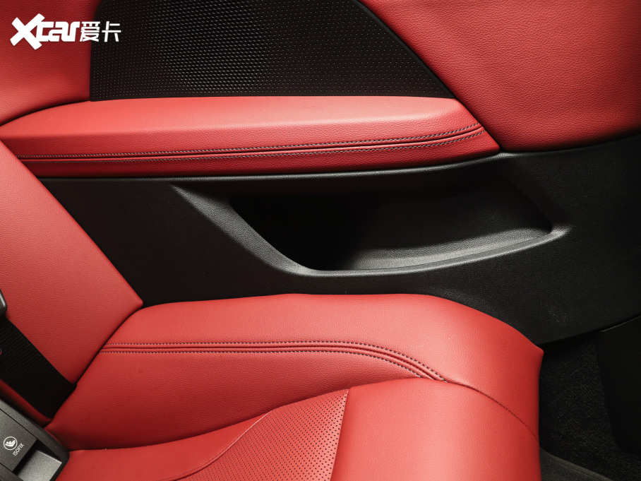 2022R4ϵ 425i M\b