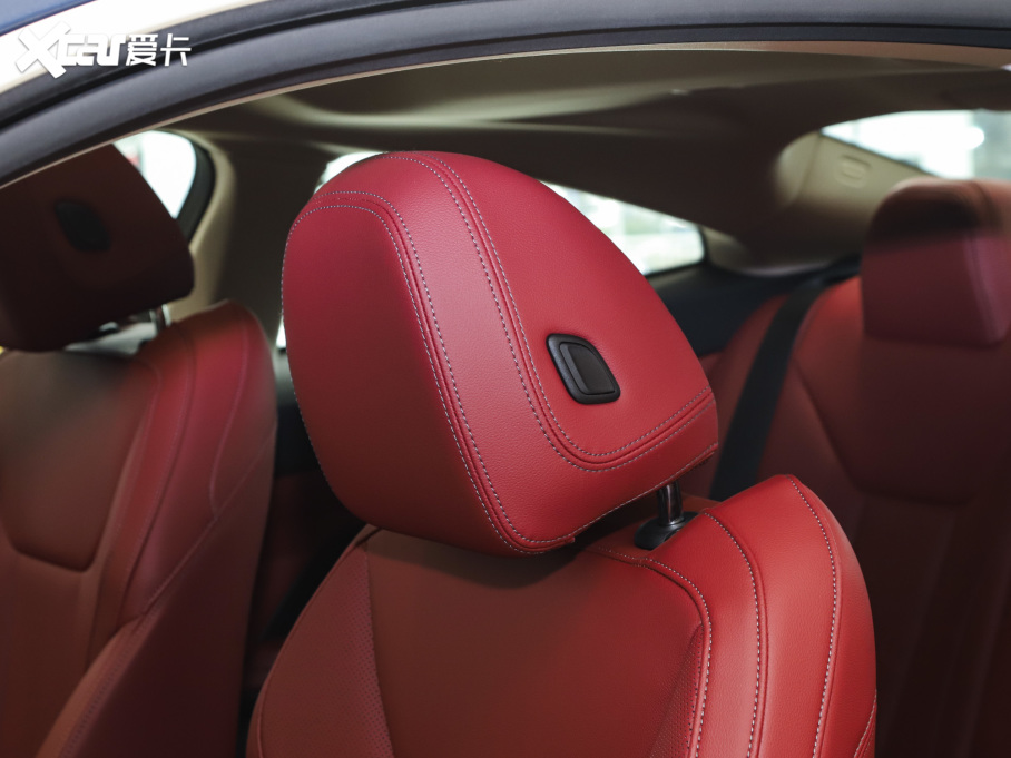 2022R4ϵ 425i M\b