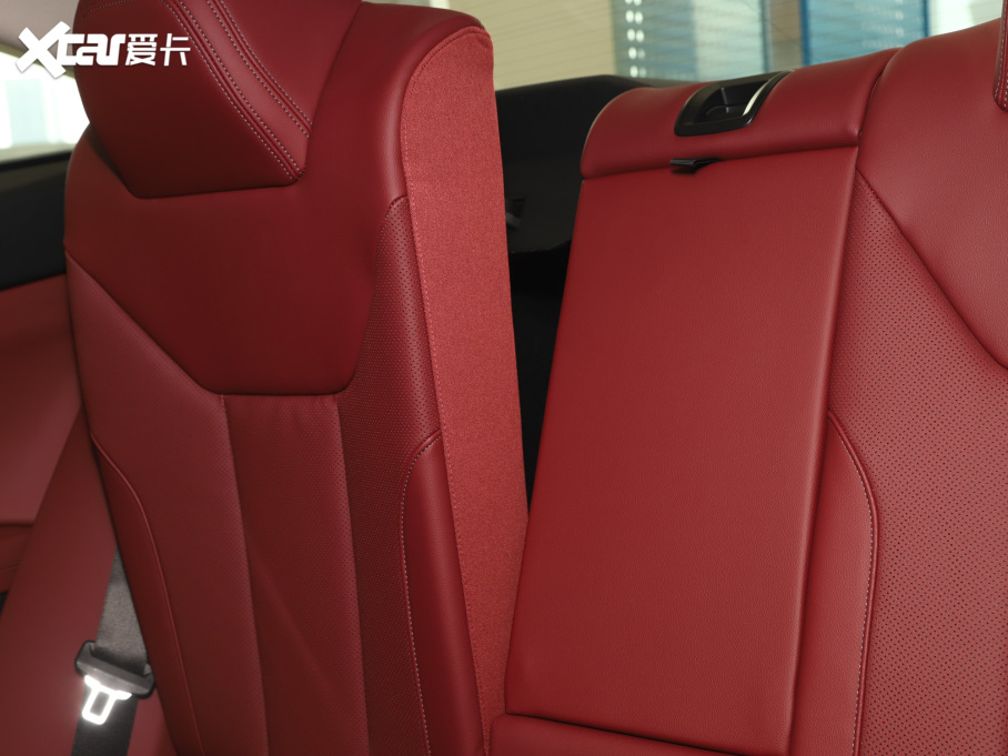 2022R4ϵ 425i M\(yn)(dng)b