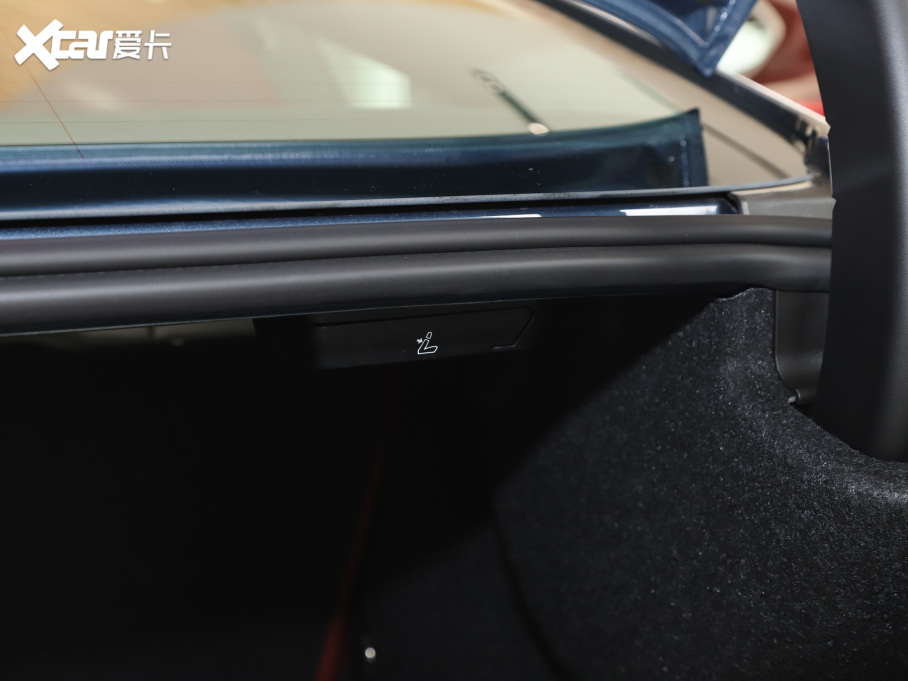 2022R4ϵ 425i M\b