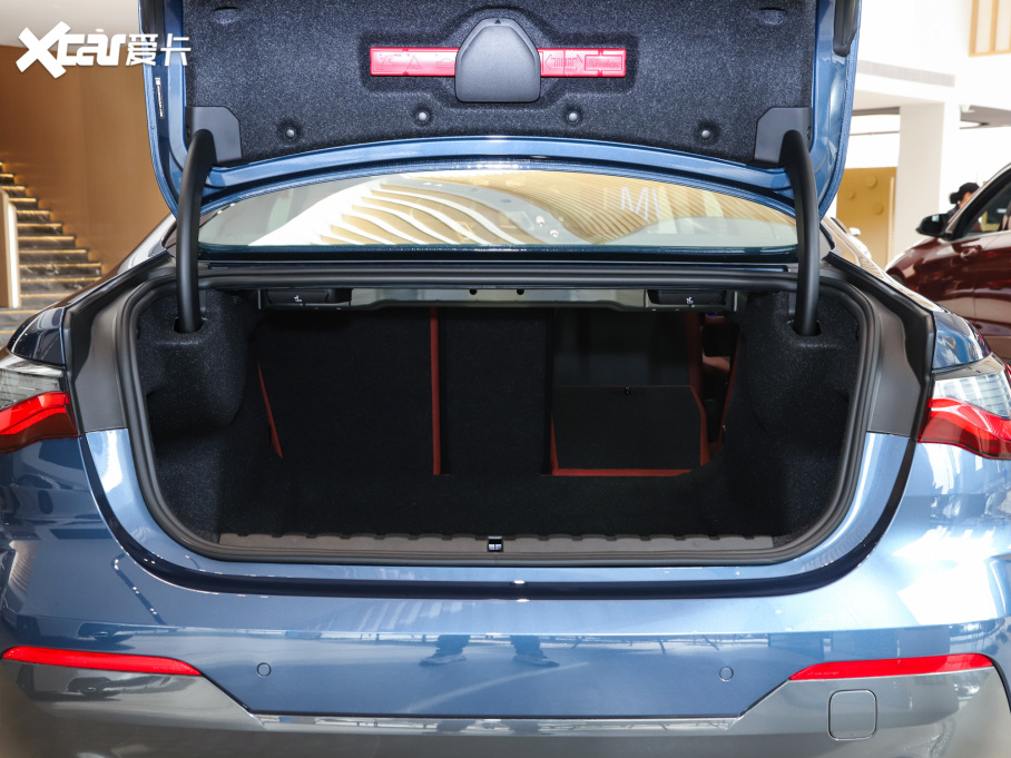 2022R4ϵ 425i M\(yn)(dng)b