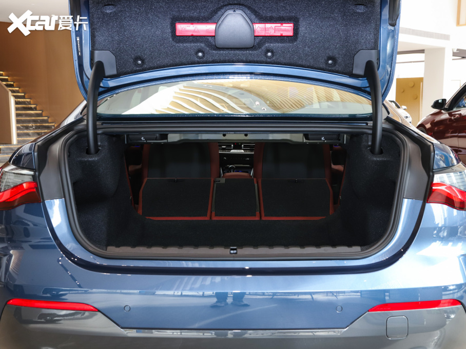 2022R4ϵ 425i M\b