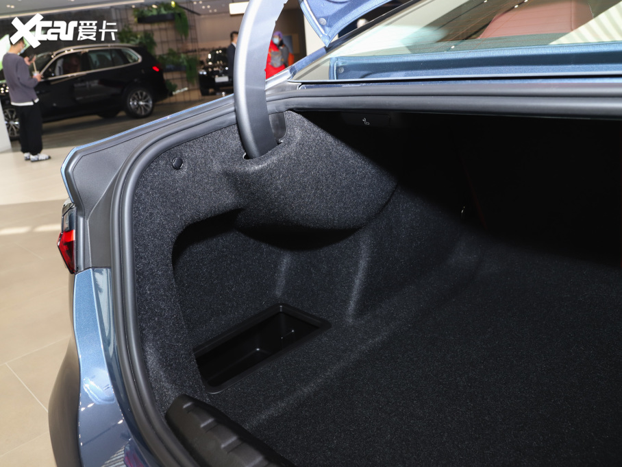 2022R4ϵ 425i M\b