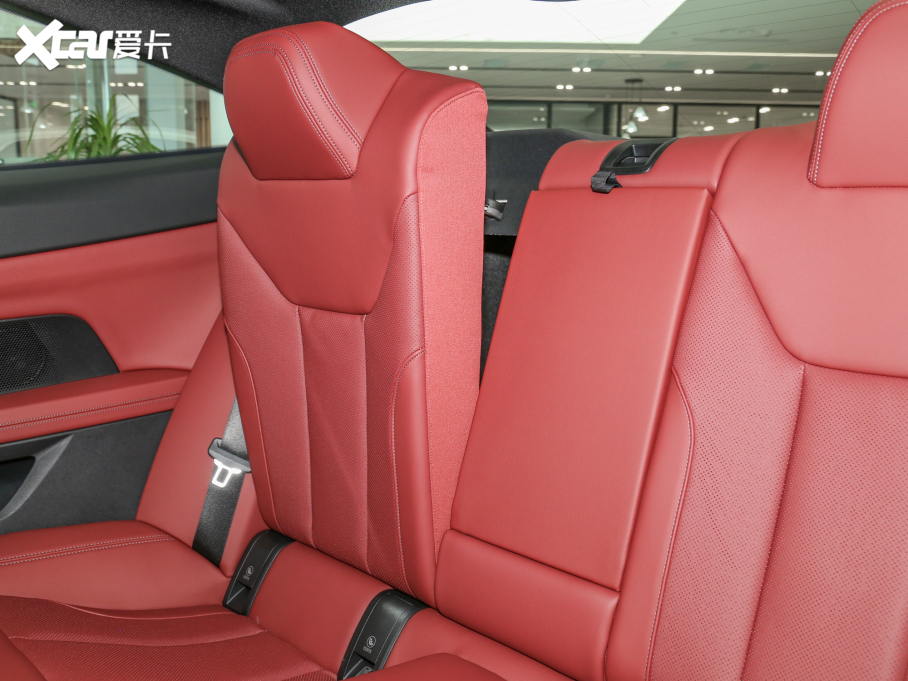 2022R4ϵ Ŀ 425i M\ҹb