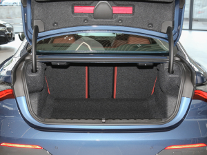 2022Ŀ 425i M\(yn)(dng)ҹb g