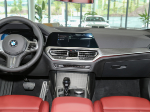 2022Ŀ 425i M\(yn)(dng)ҹb п_(ti)