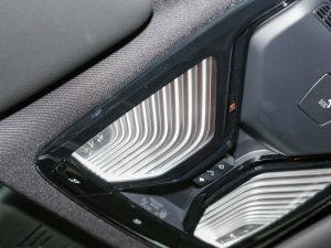 2022Ŀ 425i M\(yn)ҹb п؅^(q)