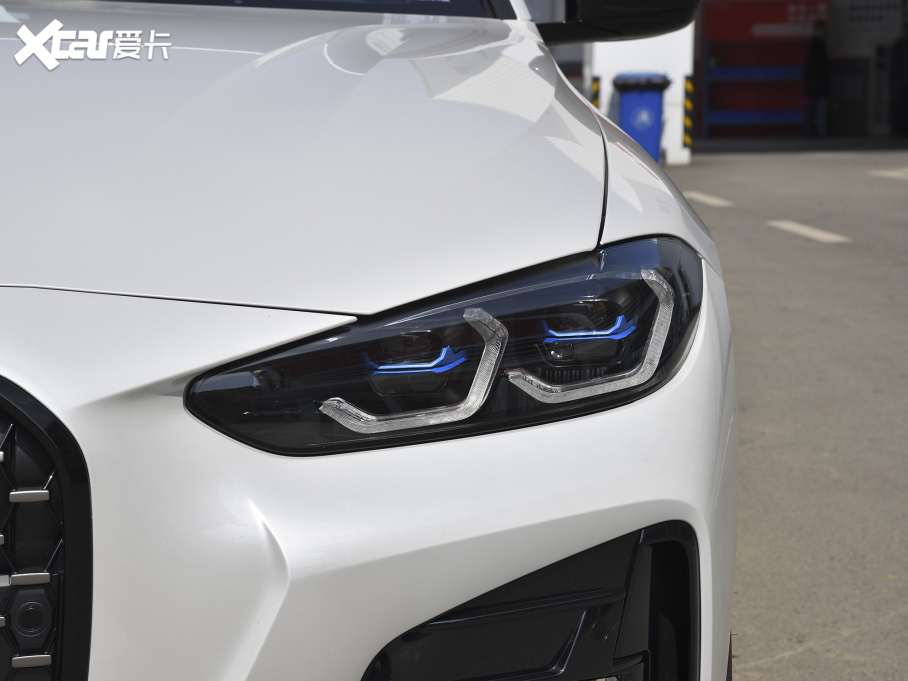 2022R4ϵ 425i M\ҹb