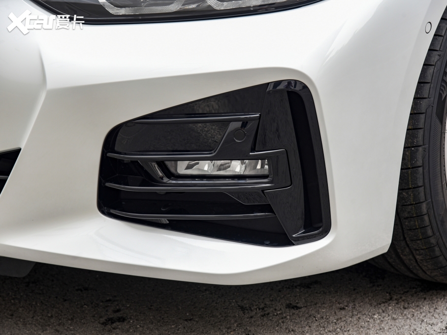 2022R4ϵ 425i M\b