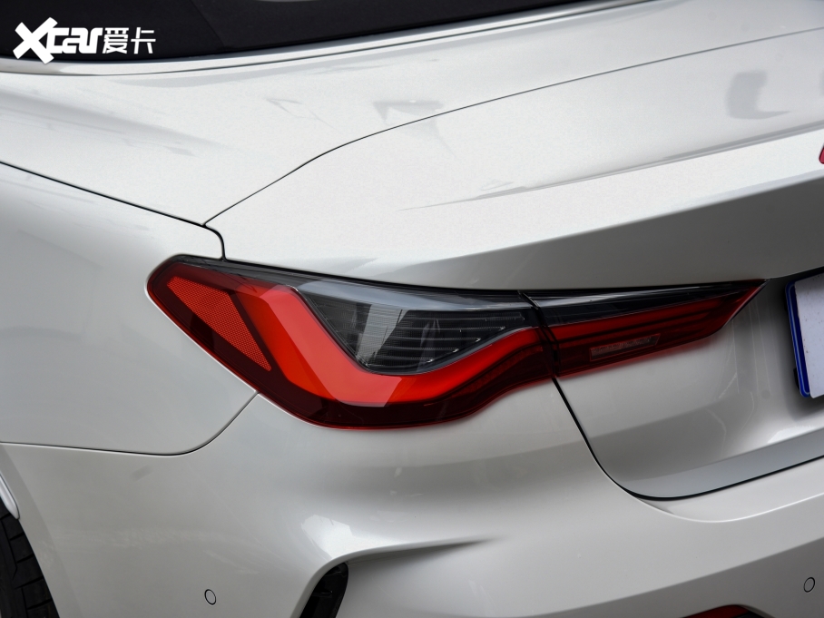 2022R4ϵ 425i M\b