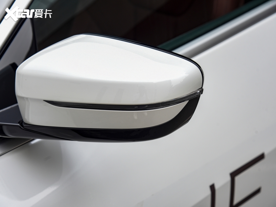 2022R4ϵ 425i M\b