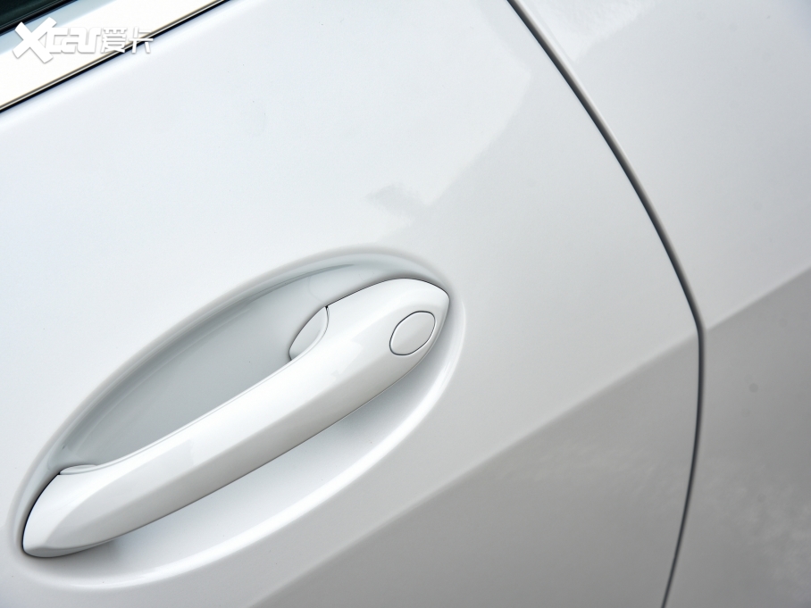 2022R4ϵ 425i M\b