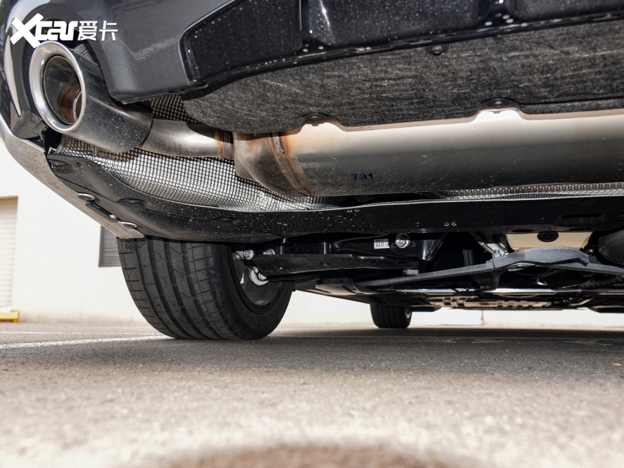 2022R4ϵ 425i M\b