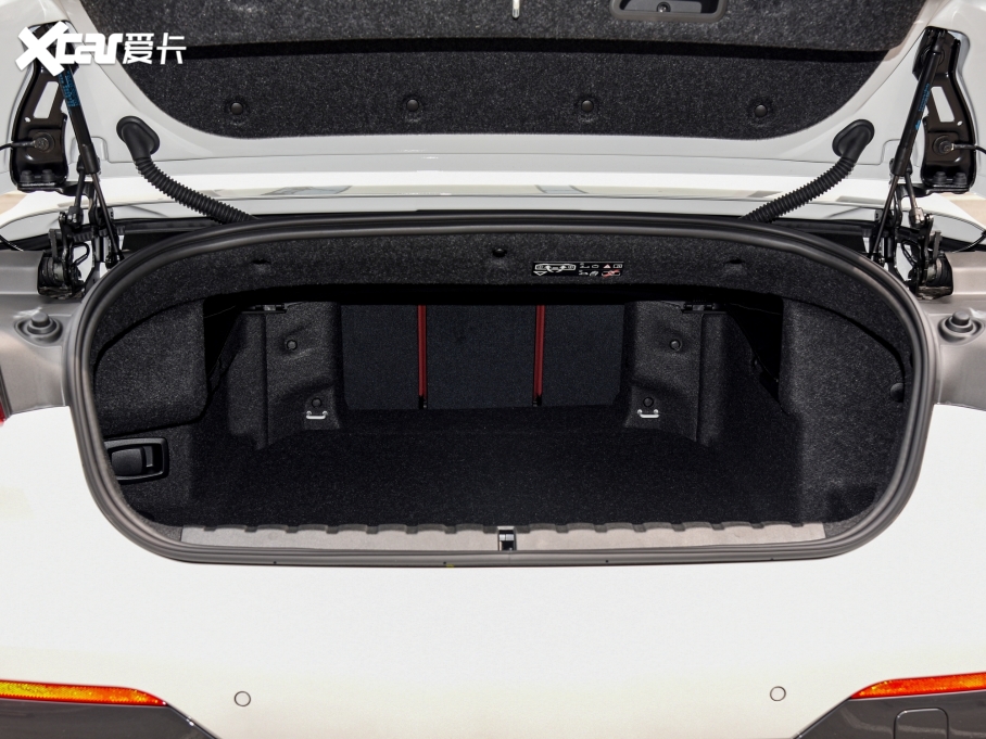 2022R4ϵ 425i M\b