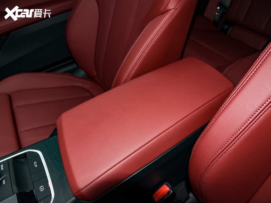 2022R4ϵ 425i M\b