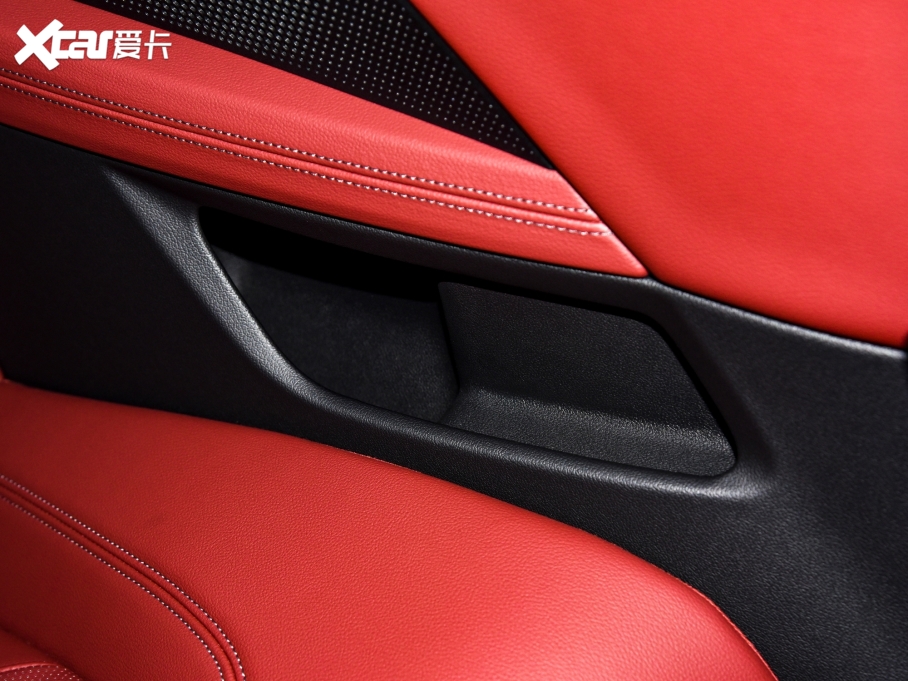 2022R4ϵ 425i M\(yn)(dng)b