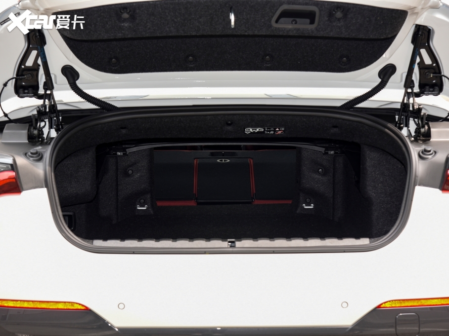 2022R4ϵ 425i M\b